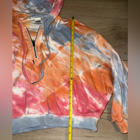 PINK Tie Dye Cropped Hoodie - Picture 2 of 4